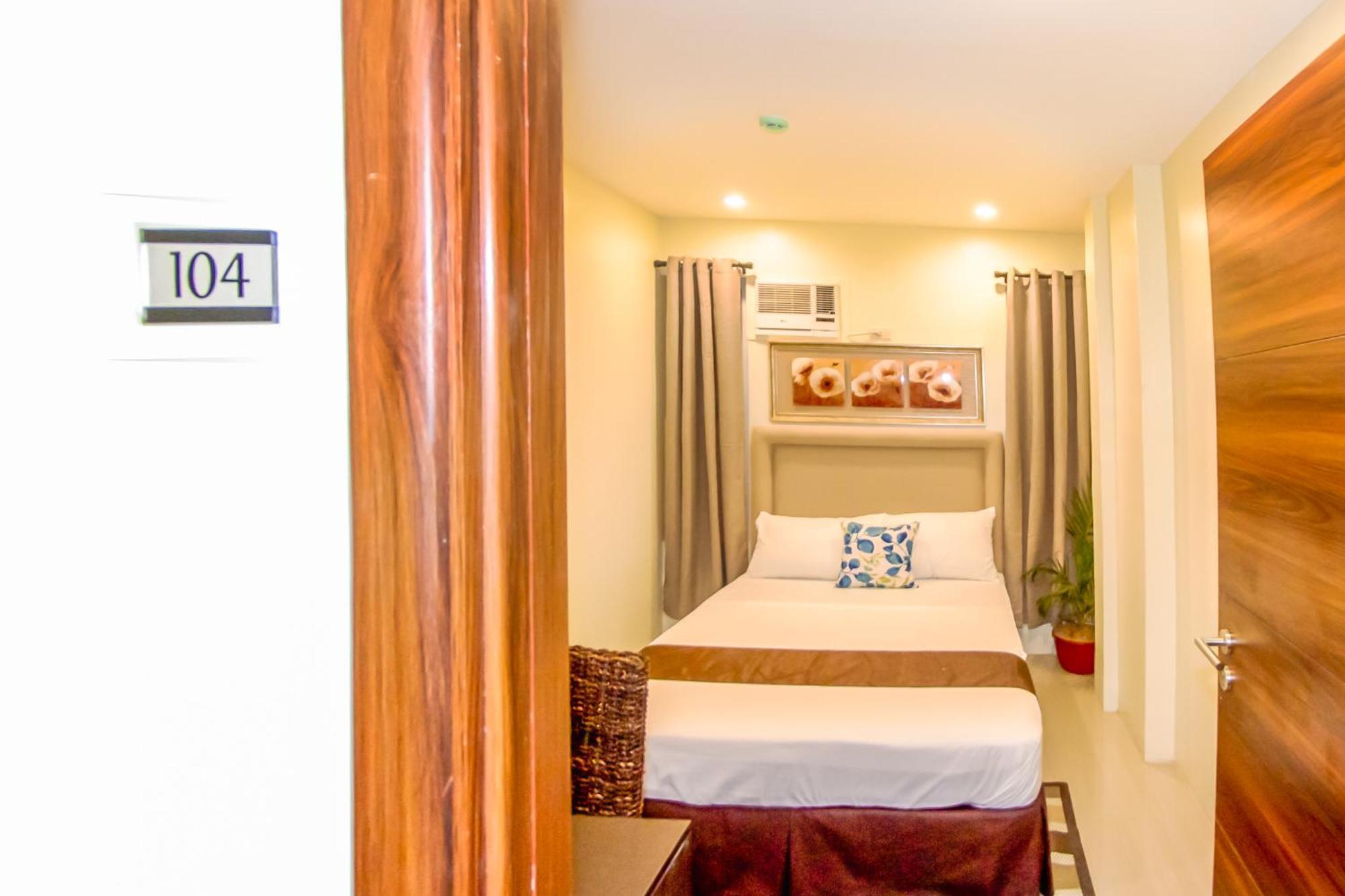 Verovino Suites Cebu Exterior foto
