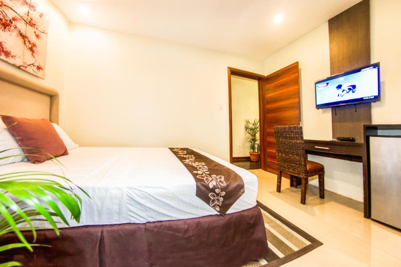 Verovino Suites Cebu Exterior foto